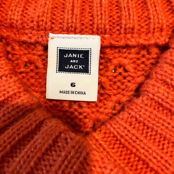 Adorable Girl’s Orange Shawl made from Janie and Jack - Picture 6 of 6